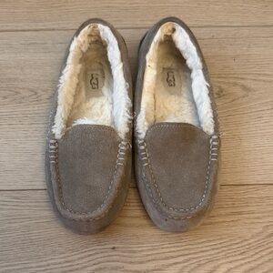 UGG Womens Brown Suede Slip-Ons
